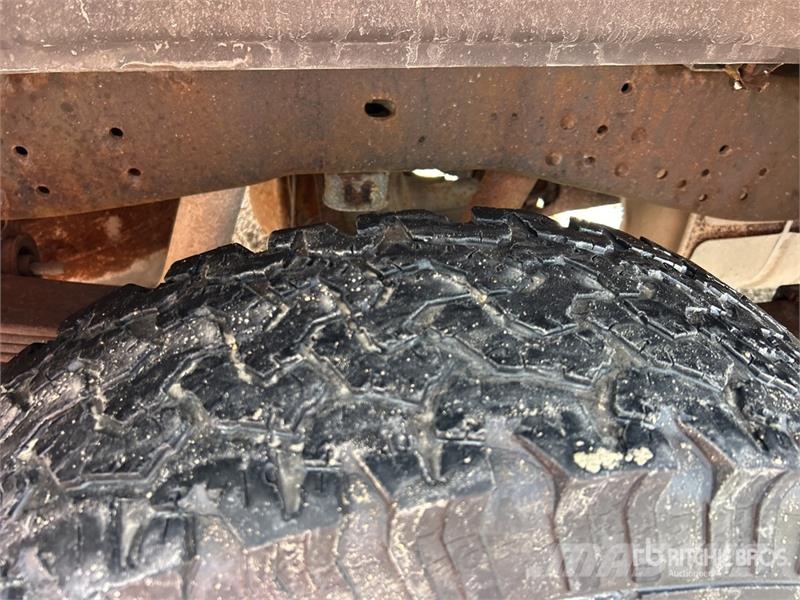 Ford F-250 XL 4x2 Extended Cab Pickup 其他