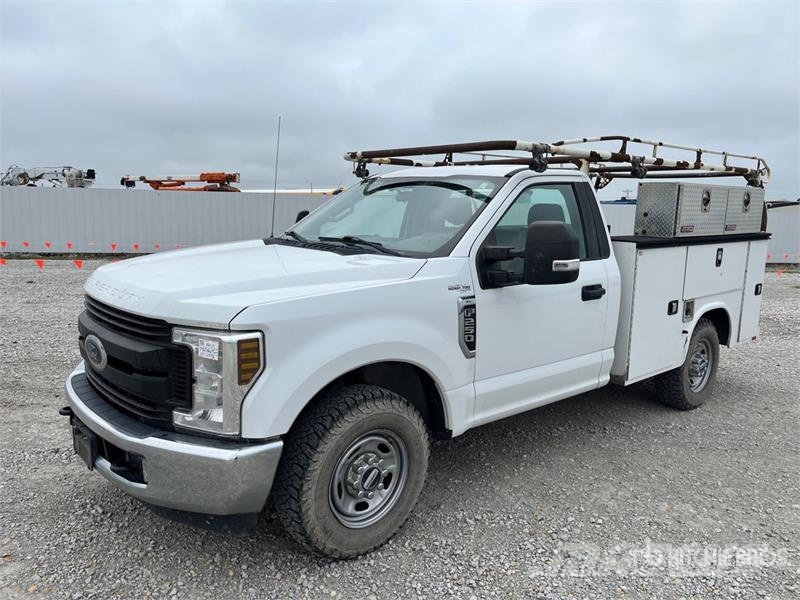 Ford F-250 XL 4x2 Pickup Citi