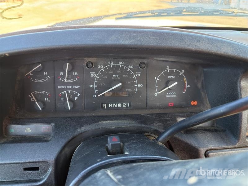 Ford F-250 XL 4x2 Utility Truck Пікапи / Бічне розвантаження