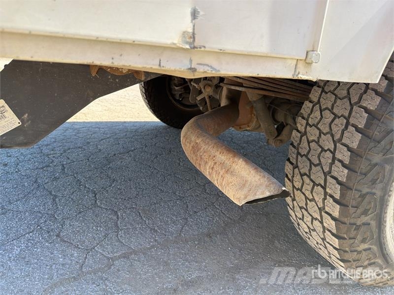 Ford F-250 XL 4x2 Utility Truck 픽업/드롭사이드