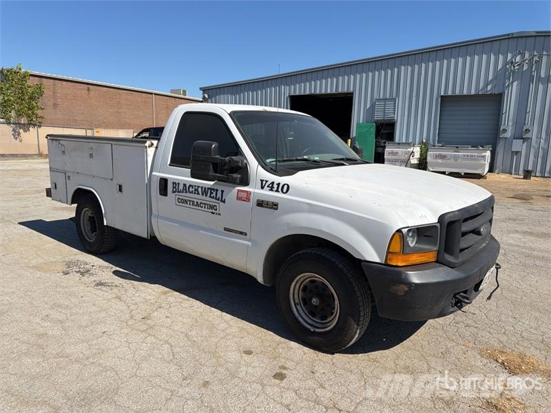 Ford F-250 XL 4x2 Utility Truck 픽업/드롭사이드