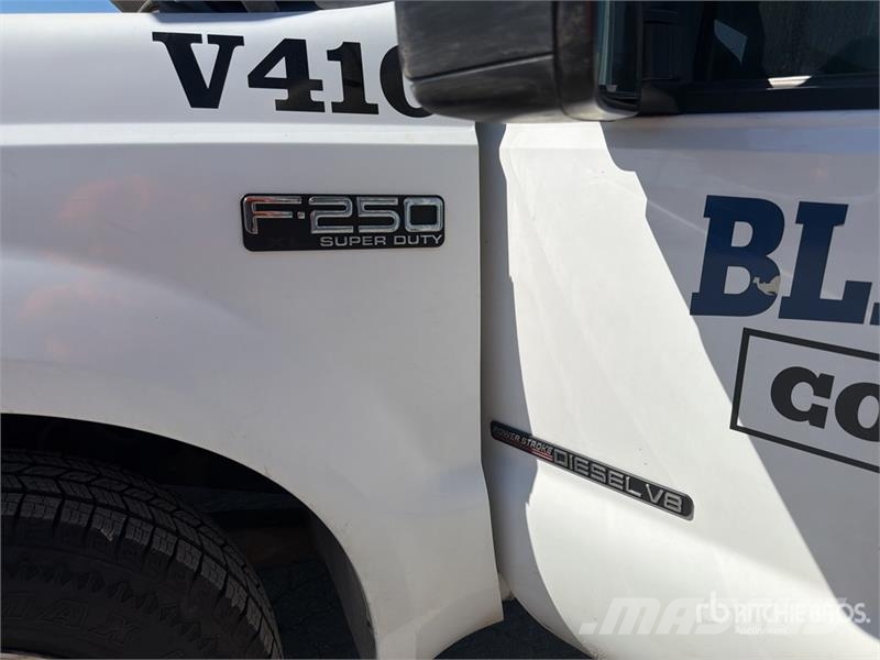 Ford F-250 XL 4x2 Utility Truck 픽업/드롭사이드