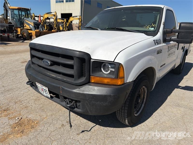 Ford F-250 XL 4x2 Utility Truck 픽업/드롭사이드