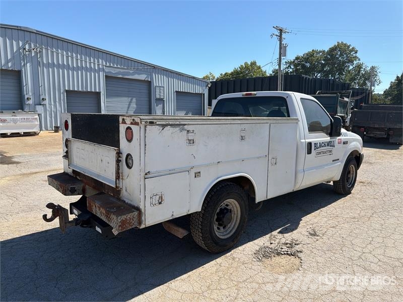 Ford F-250 XL 4x2 Utility Truck Pick up/Dropside