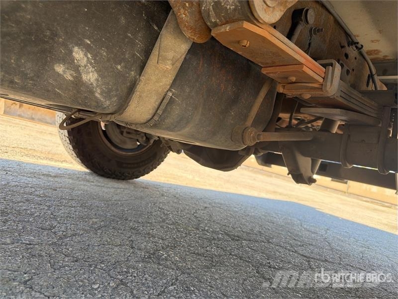 Ford F-250 XL 4x2 Utility Truck 픽업/드롭사이드