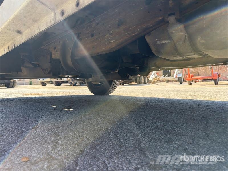 Ford F-250 XL 4x2 Utility Truck 픽업/드롭사이드