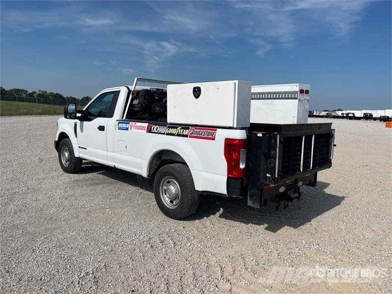 Ford F-250 XL 4x2 XL 4x2 Pickup 기타
