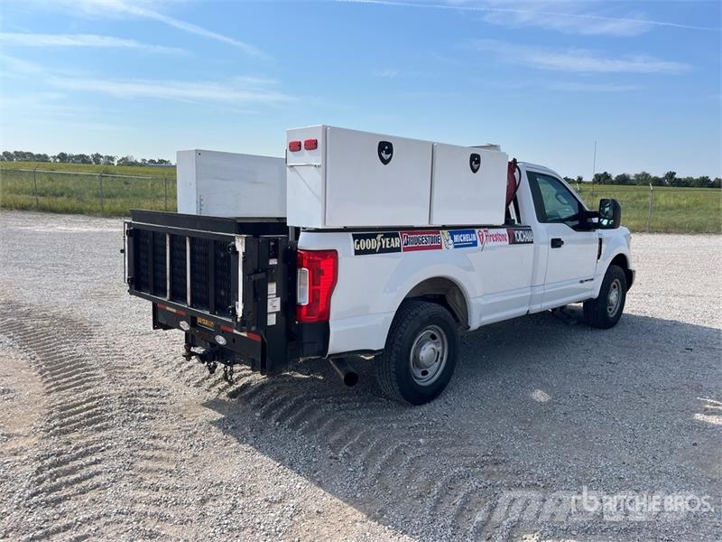 Ford F-250 XL 4x2 XL 4x2 Pickup 기타