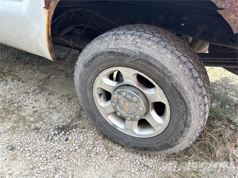 Ford F-250 XL 4x4 Crew Cab Pickup (Inoperable) Anders