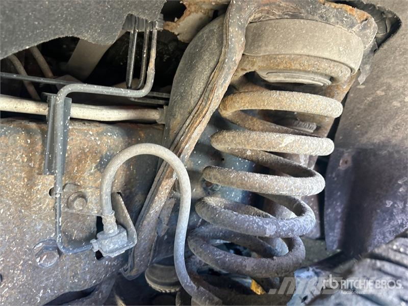 Ford F-250 XL 4x4 Crew Cab Pickup (Inoperable) Furgoni altro