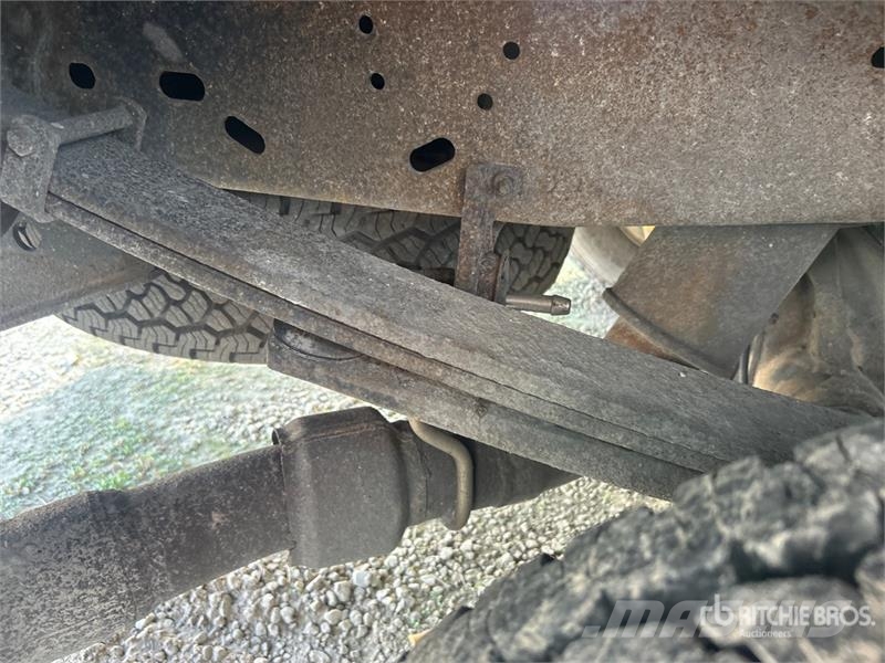 Ford F-250 XL 4x4 Crew Cab Pickup (Inoperable) Furgoni altro