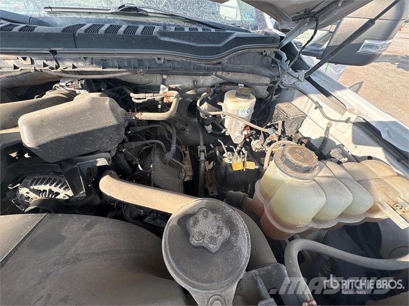Ford F-250 XL 4x4 Crew Cab Pickup 기타