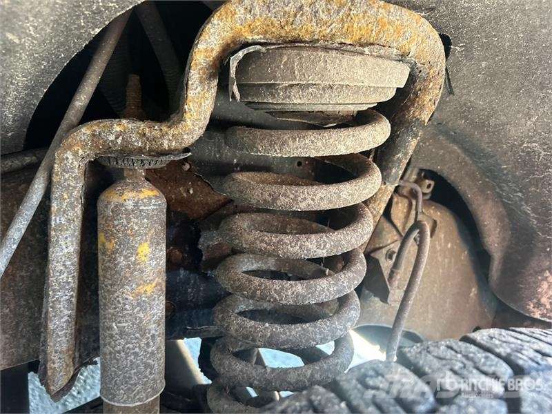 Ford F-250 XL 4x4 Crew Cab Pickup (Inoperable) Furgoni altro
