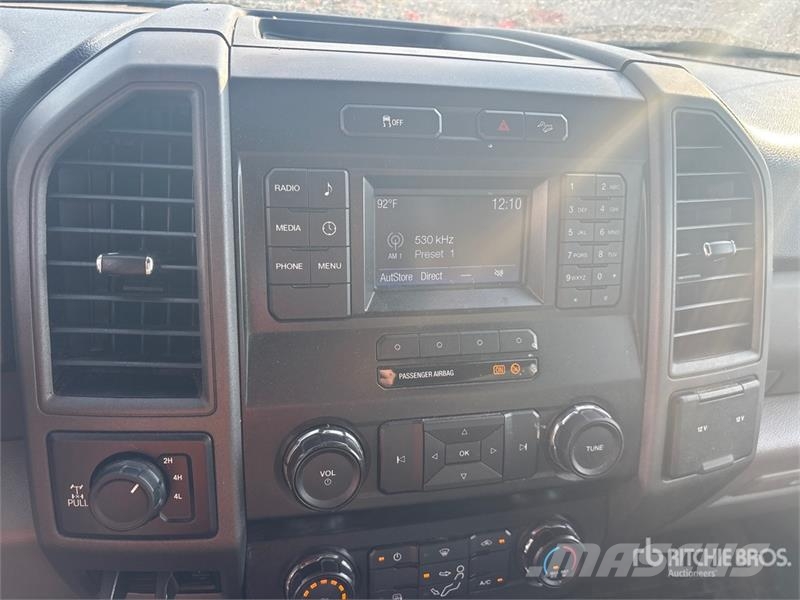 Ford F-250 XL 4x4 Crew Cab Pickup 기타