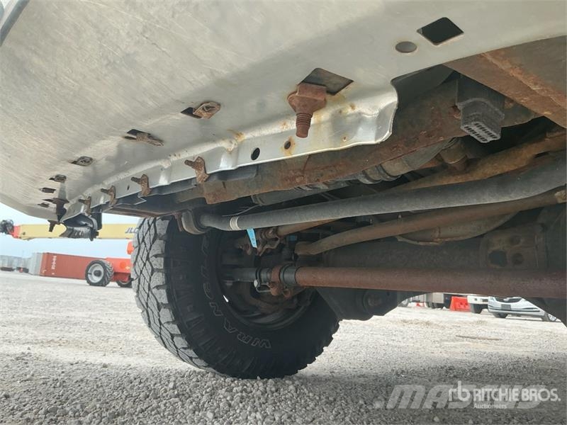 Ford F-250 XL 4x4 Crew Cab Pickup Anders