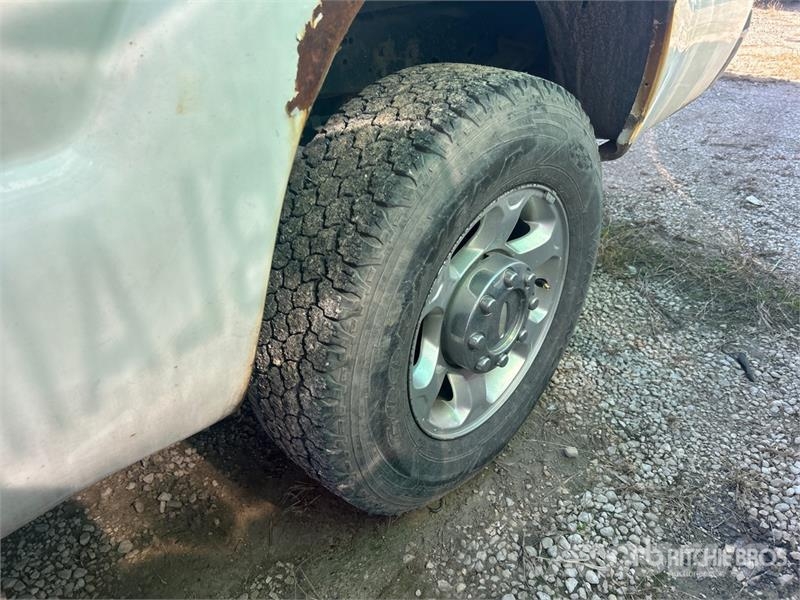 Ford F-250 XL 4x4 Crew Cab Pickup (Inoperable) Furgoni altro