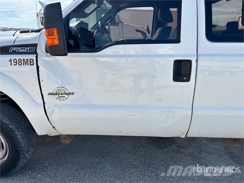 Ford F-250 XL 4x4 Extended Cab Pickup Άλλα Vans