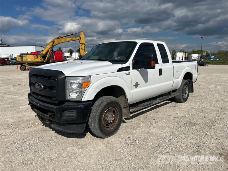 Ford F-250 XL 4x4 Extended Cab Pickup Άλλα Vans