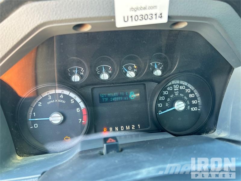 Ford F-250 XL 4x4 Extended Cab Pickup Drugi
