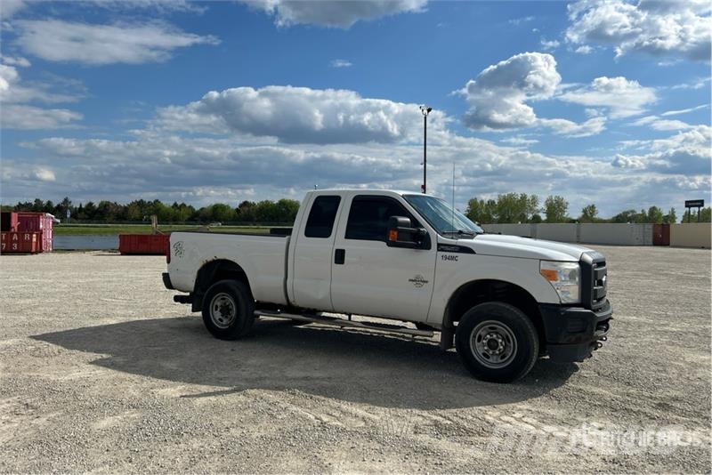 Ford F-250 XL 4x4 Extended Cab Pickup Άλλα Vans
