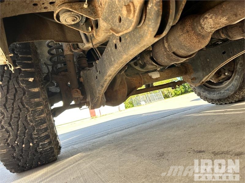 Ford F-250 XL 4x4 Extended Cab Pickup Drugi
