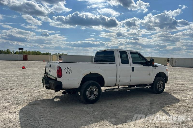 Ford F-250 XL 4x4 Extended Cab Pickup Άλλα Vans