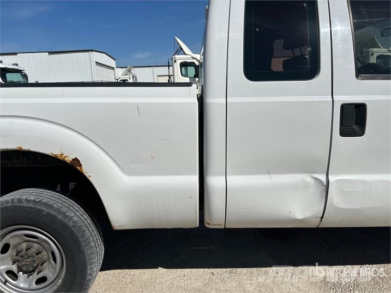 Ford F-250 XL 4x4 Extended Cab Pickup Άλλα Vans