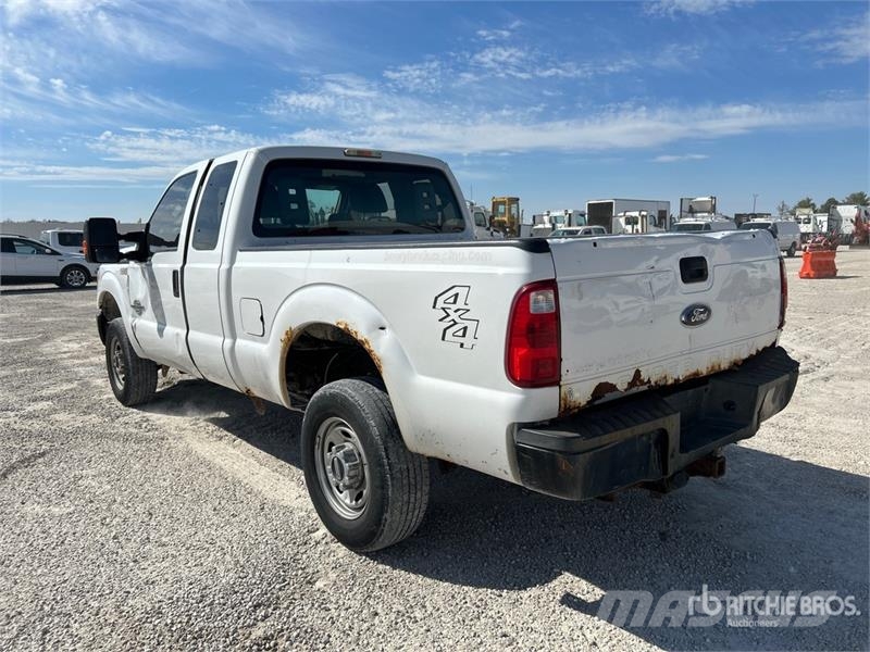 Ford F-250 XL 4x4 Extended Cab Pickup Άλλα Vans