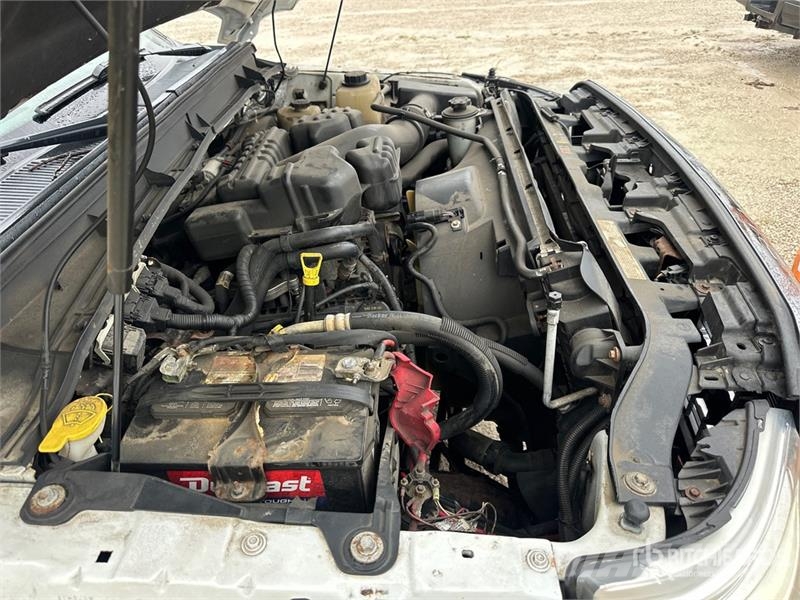 Ford F-250 XLT 4x4 Crew Cab Pickup Otros
