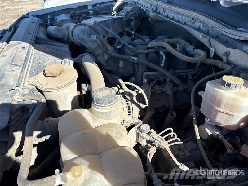 Ford F-250 XLT 4x4 Crew Cab Pickup Drugi