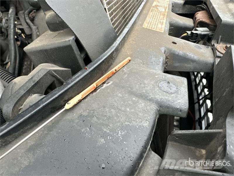 Ford F-250 XLT 4x4 Crew Cab Pickup Otros