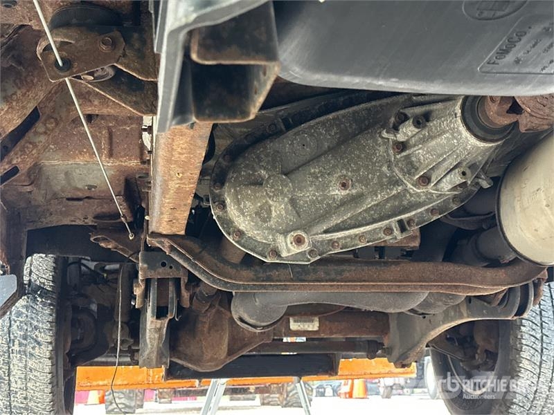 Ford F-250 XLT 4x4 Crew Cab Pickup Otros