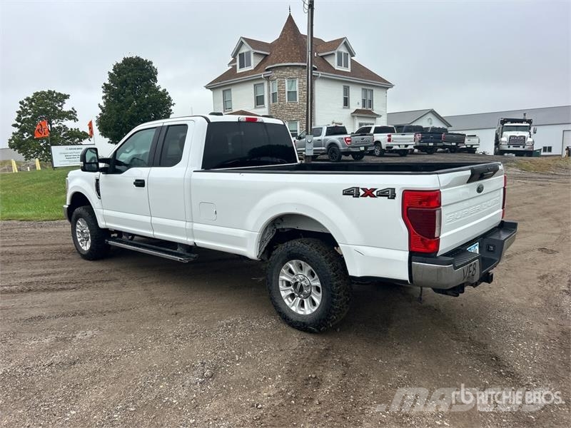 Ford F-250 XLT 4x4 Extended Cab Pickup Furgoni altro