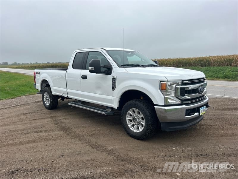 Ford F-250 XLT 4x4 Extended Cab Pickup Furgoni altro