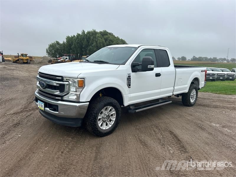 Ford F-250 XLT 4x4 Extended Cab Pickup Furgoni altro