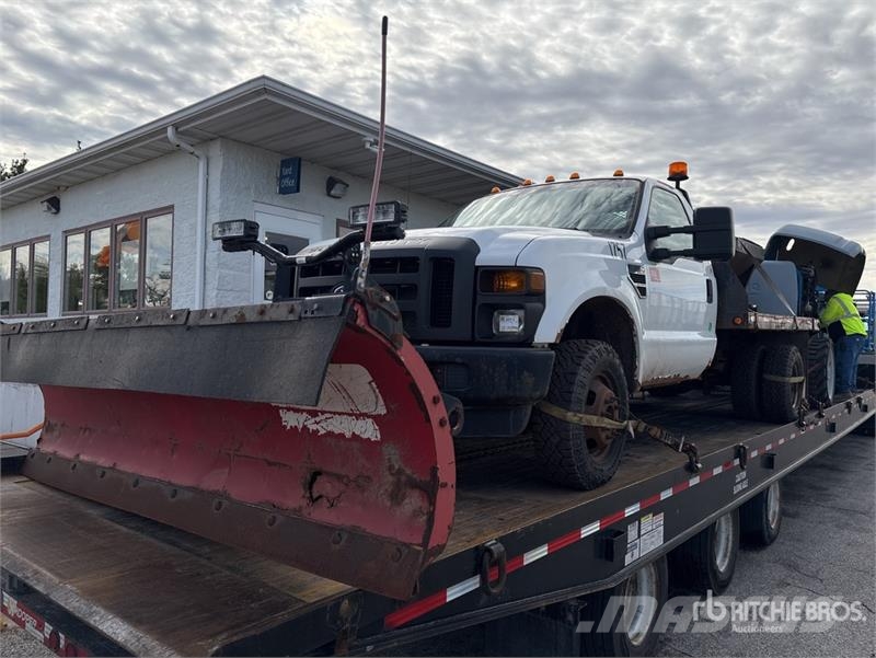 Ford F-350 Flatbed/Dropside trucks