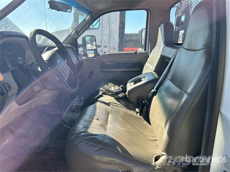 Ford F-350 Platte bakwagens