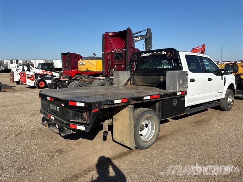 Ford F-350 Грузовики-платформы/боковая разгрузка