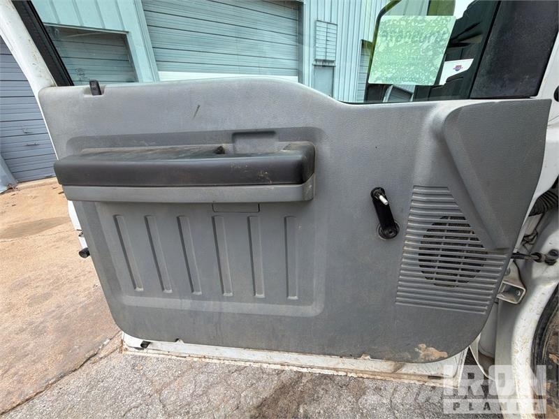 Ford F-350 Autre fourgon / utilitaire