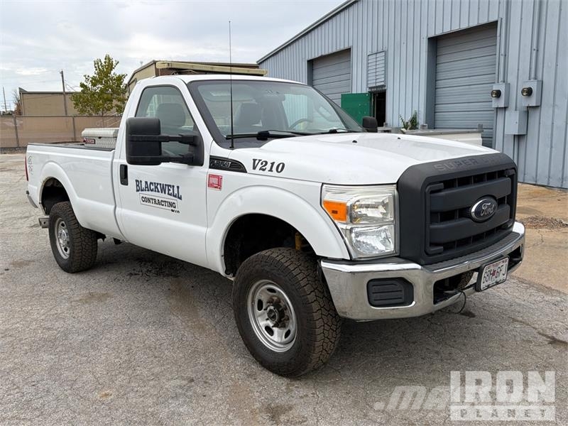 Ford F-350 Autre fourgon / utilitaire