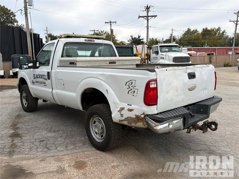 Ford F-350 Autre fourgon / utilitaire