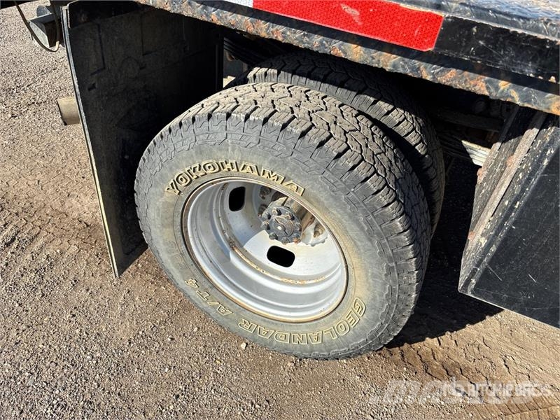 Ford F-350 Грузовики-платформы/боковая разгрузка