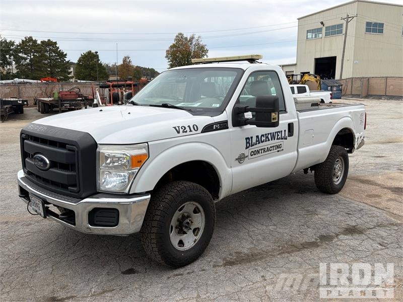Ford F-350 Autre fourgon / utilitaire