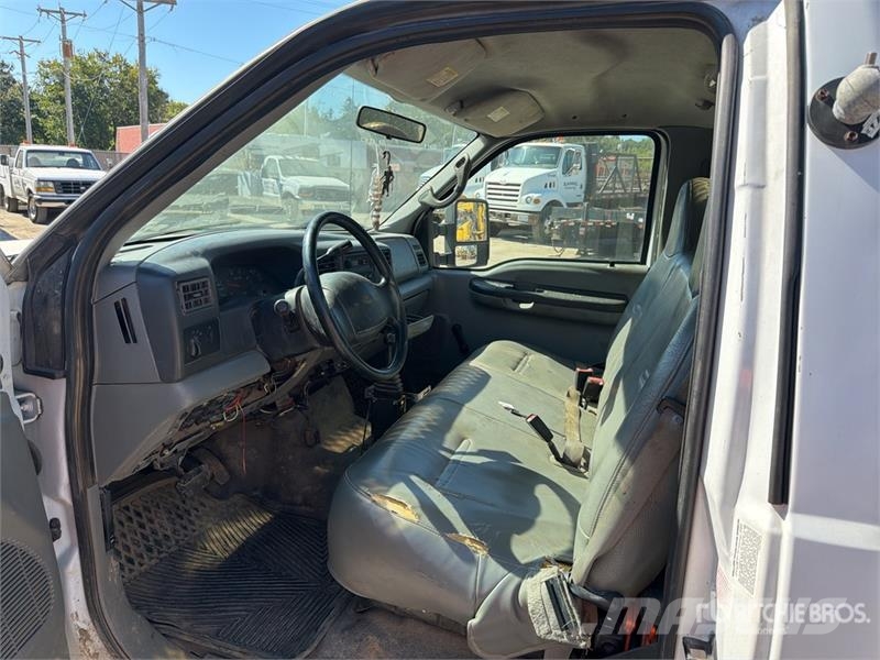 Ford F-350 Tippbil