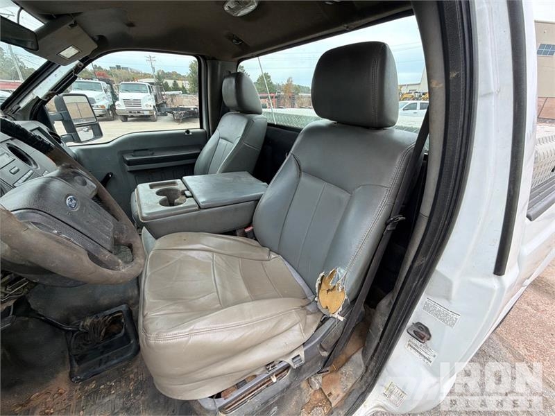 Ford F-350 Autre fourgon / utilitaire