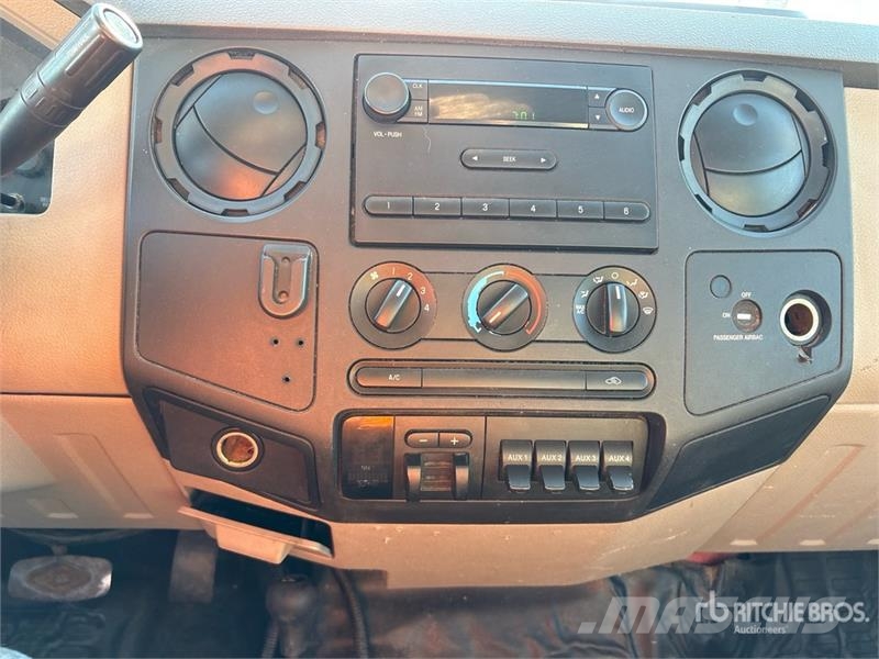 Ford F-350 Kamioni sa otvorenim sandukom
