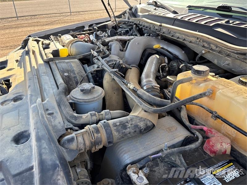 Ford F-350 Грузовики-платформы/боковая разгрузка