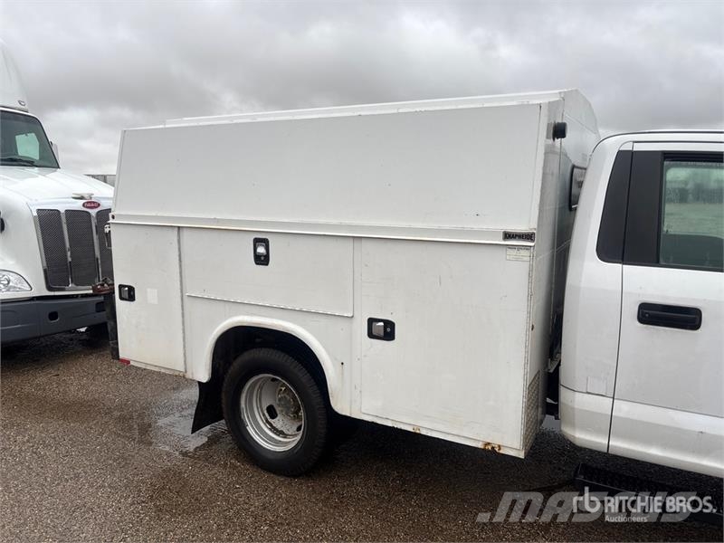 Ford F-350 4x2 Utility Truck 皮卡.傳統半斗卡車/側卸板