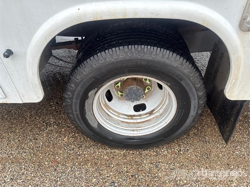 Ford F-350 4x2 Utility Truck 皮卡.傳統半斗卡車/側卸板