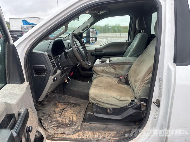 Ford F-350 4x2 Utility Truck 皮卡.傳統半斗卡車/側卸板